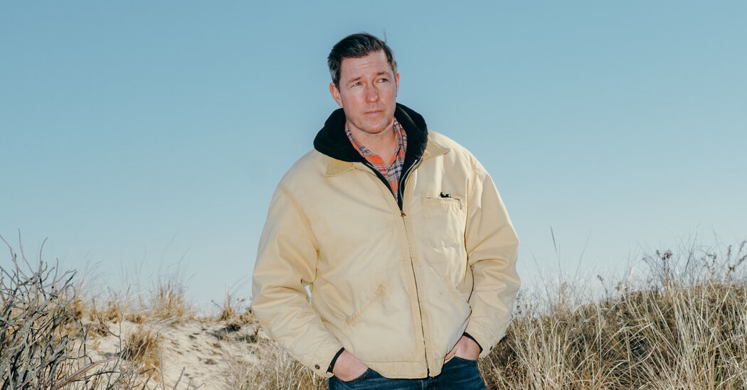 Edward Burns Returns to Long Island with ‘Bridge and Tunnel’