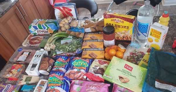 Mum-of-four bags £93 food shop for just £10 using mystery box hack
