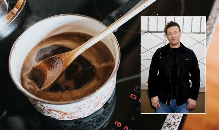 Jamie Oliver: Chef shares ‘flavoursome’ roast dinner gravy recipe – ‘super easy’