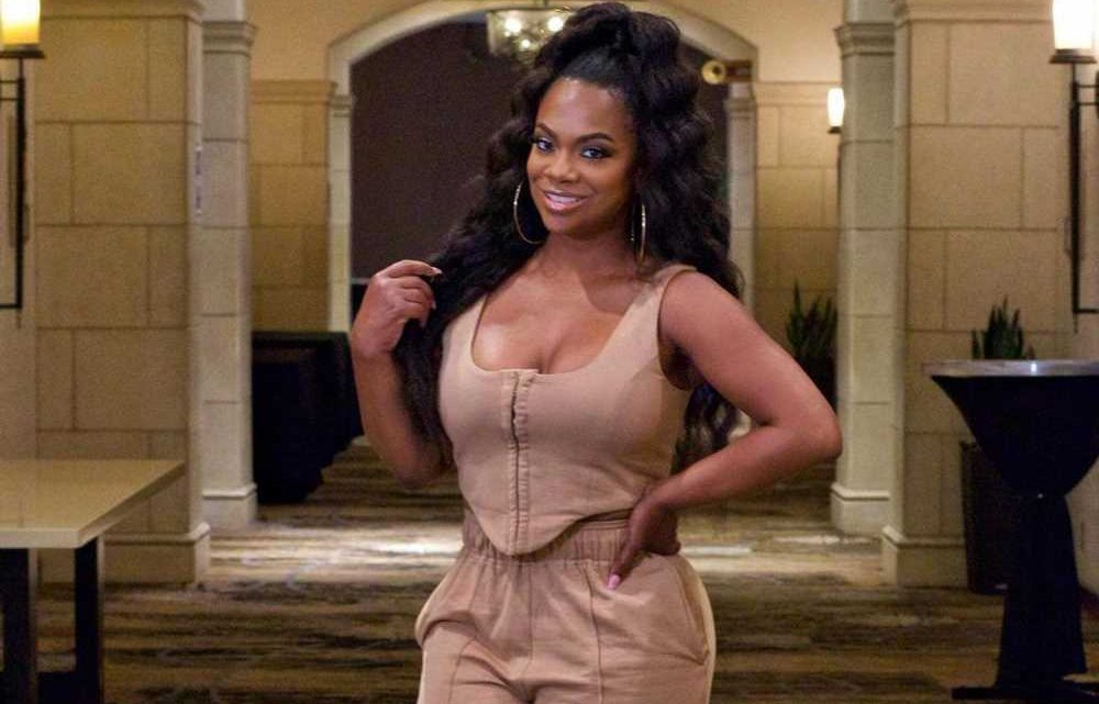 ‘Housewife’ Kandi Burruss making her Broadway debut as a producer