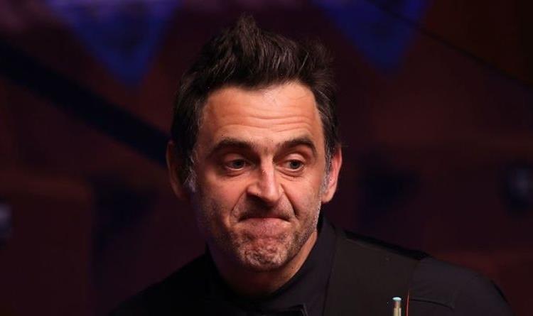 Ronnie O’Sullivan’s bizarre outburst at referee: ‘Why are you touching my hands!’