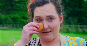 What British Bake Off’s Lizzie was actually wiping away her tears with as fans guess a ‘Jaffa Cake’