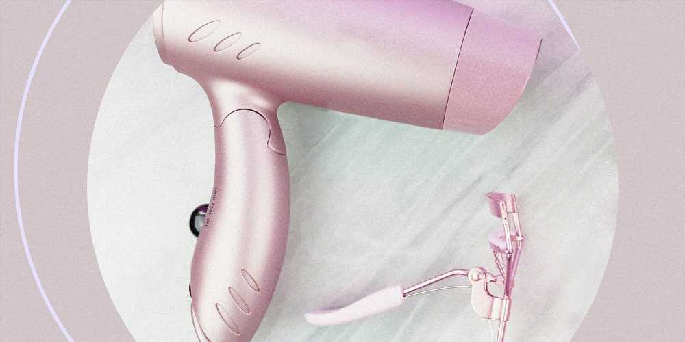 Blow Drying Your Lashes Is Not a Good Idea — So Please Don't Listen to TikTok