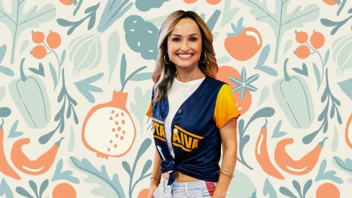 Giada De Laurentiis Just Added a Nutty Spin On This Fan-Favorite Pasta Dish & It Only Takes 20 Minutes To Make