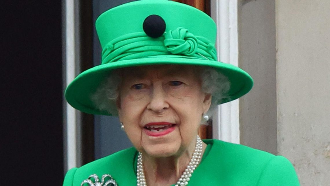 Emotional Queen reduced to ‘genuine happy crying’ as she waves to crowds, says body language expert