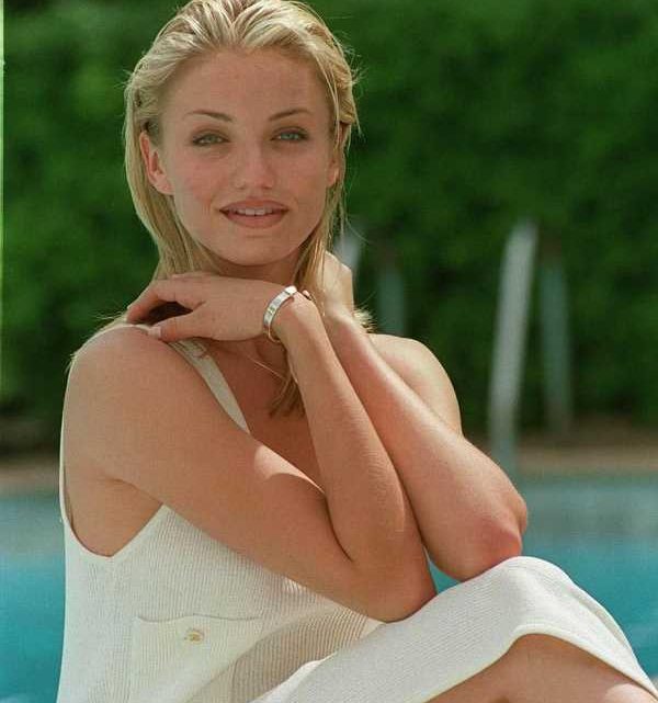 Cameron Diaz thinks her first modeling job was moving drugs