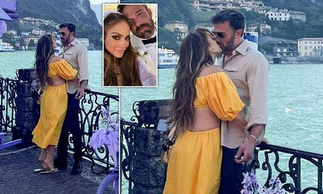 Jennifer Lopez shares a kiss with husband Ben Affleck in Lake Como