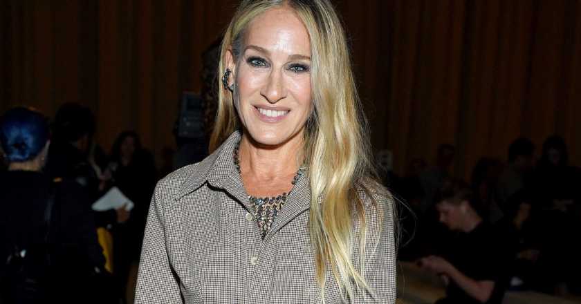 This is not a drill: Sarah Jessica Parker just launched her own wallpaper line