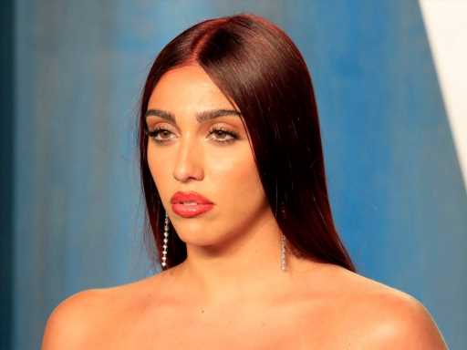 Madonna's Daughter Lourdes Leon Rocks a Racy Thigh-High Slit in Gorgeous Versace Gown