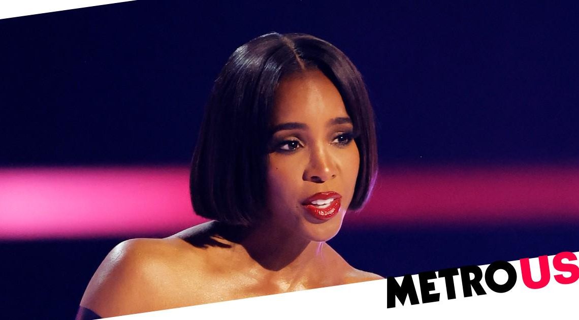 Kelly Rowland slams AMAs audience for booing Chris Brown as he wins award