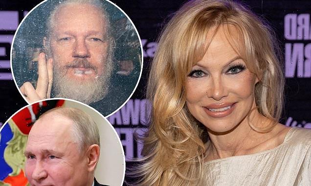 Pamela Anderson details boozy night with &apos;frisky&apos; Julian Assange