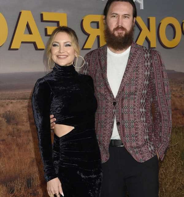 Kate Hudson can’t figure out whether she wants a large or small wedding