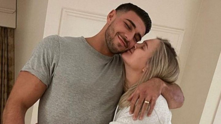 Molly-Mae watches Tommy Fury on TV with baby daughter Bambi in adorable clip