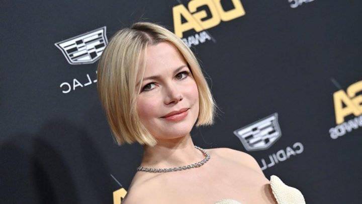 See Michelle Williams's New "Bixie" Cut at the 2023 Oscars