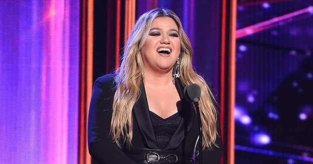 Breakup Song Queen! Kelly Clarkson Releases Lyrics Shading Her Ex-Husband