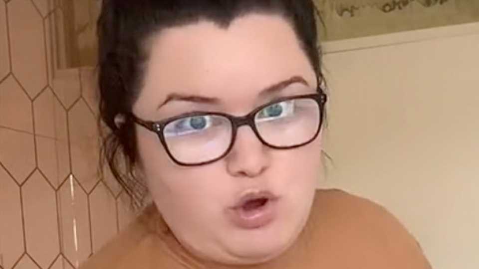 I'm plus-size – I did a Shein gym haul and put the leggings to the 'squat test,' the last pair failed in a hilarious way | The Sun