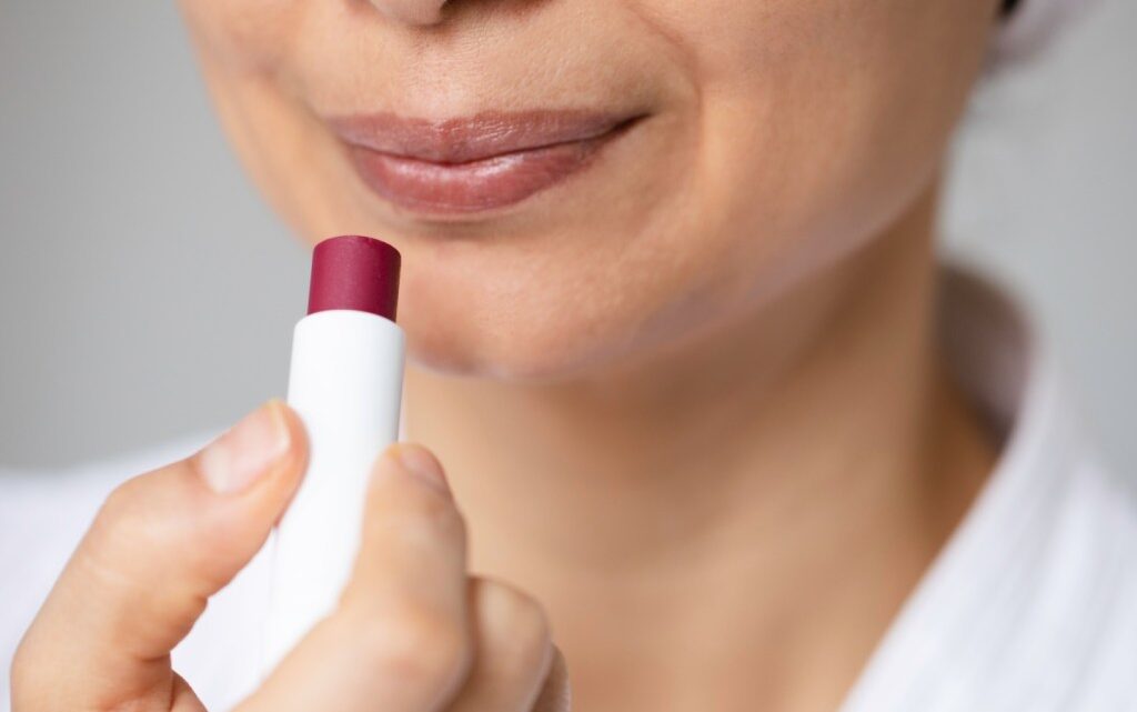 Shoppers In Their 60s Adore This ‘Magical’ $5 Tinted Balm That Keeps Lips Hydrated for ‘Hours’