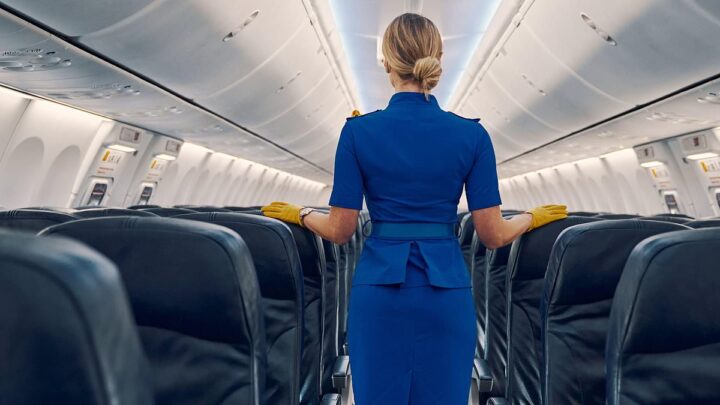 Flight attendants reveal passengers&apos; WORST pick-up lines